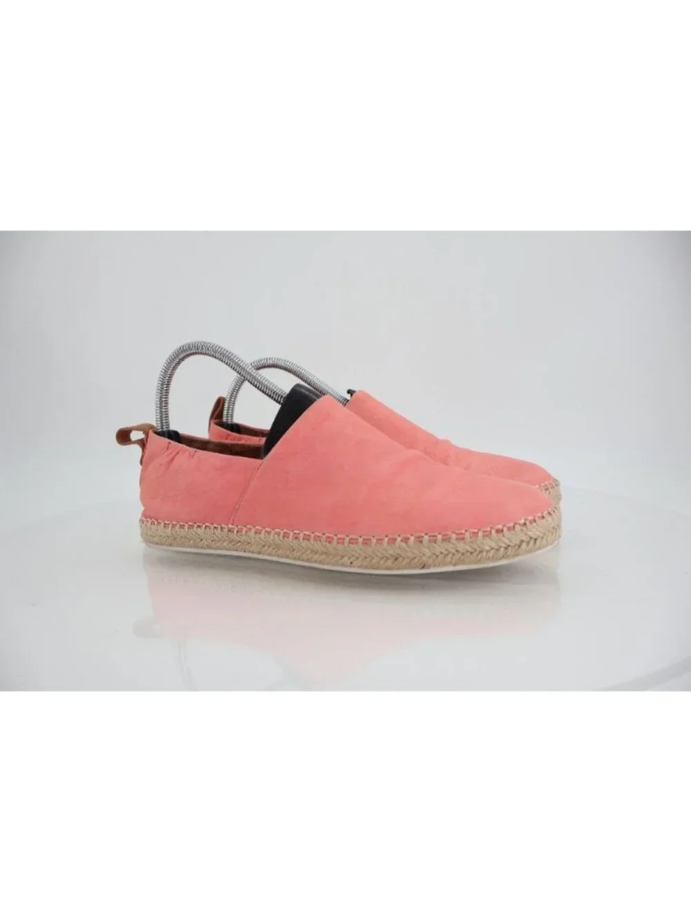 Gentle Souls Lizzy A-Line Espadrille Flats Shoes Womens Size 7.5 Coral Leather